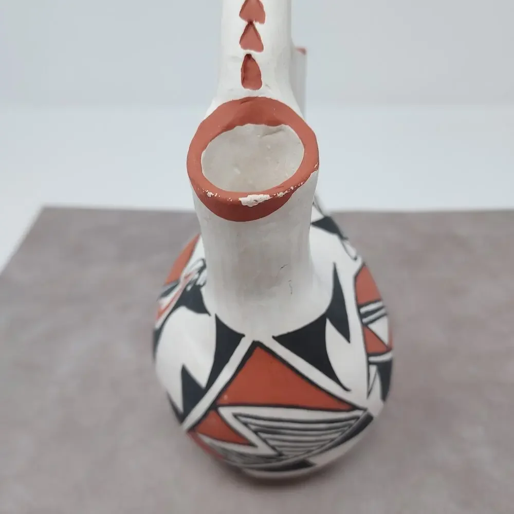 Vintage Native American R Malie Acoma Pueblo Pottery Wedding Vase Heartline Deer